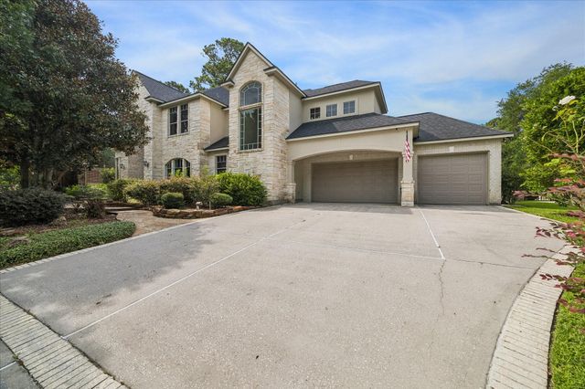 25 Club Oak Court, Kingwood, TX 77339