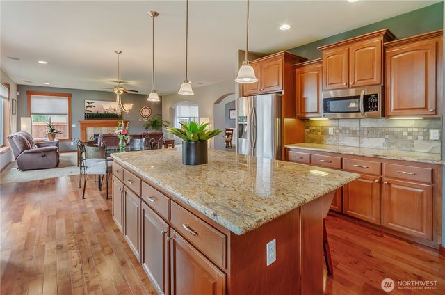 17411 135th Lane E, Puyallup, WA 98374
