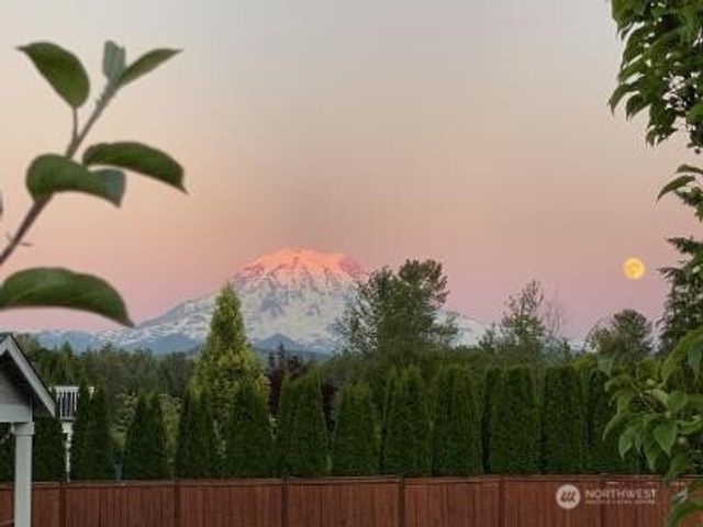 17411 135th Lane E, Puyallup, WA 98374