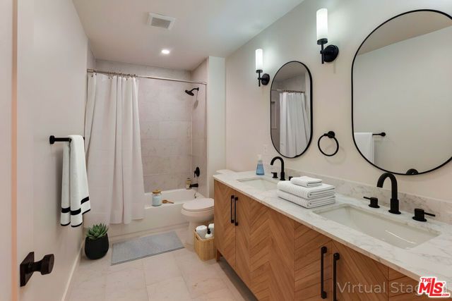 1405 N Coronado Street, Los Angeles, CA 90026