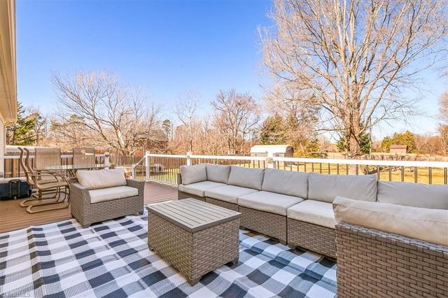 2107 Hunters Ridge Drive, Pleasant Garden, NC 27313