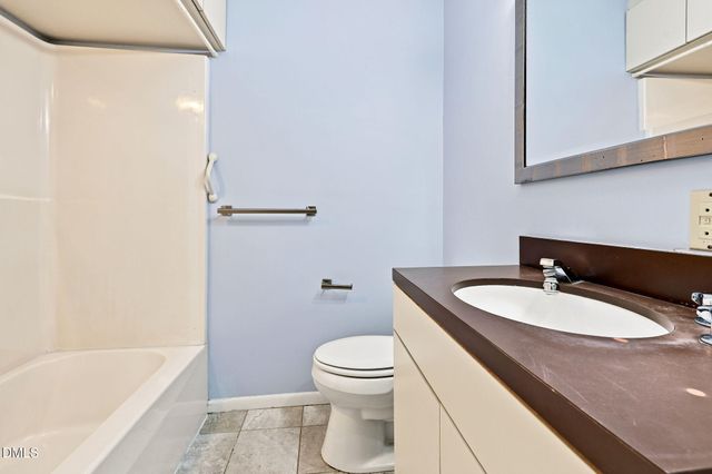 305 Plum Lane, Chapel Hill, NC 27517