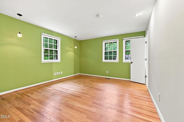 305 Plum Lane, Chapel Hill, NC 27517