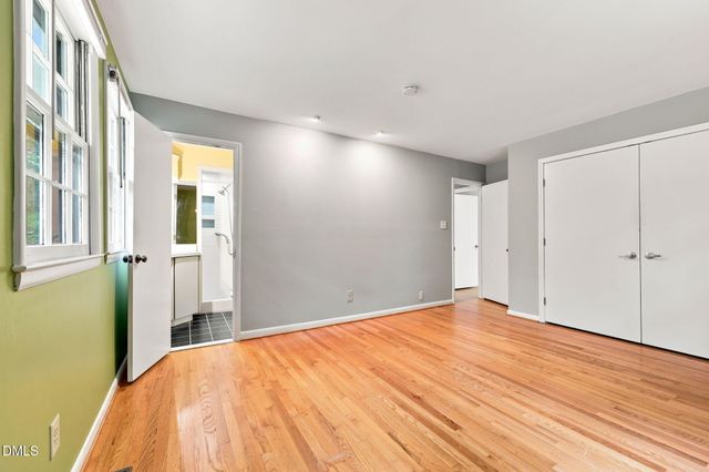 305 Plum Lane, Chapel Hill, NC 27517