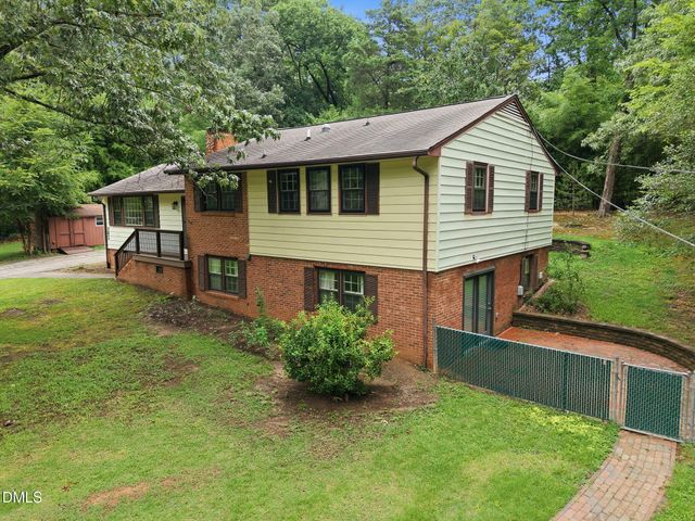 305 Plum Lane, Chapel Hill, NC 27517