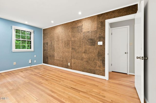 305 Plum Lane, Chapel Hill, NC 27517