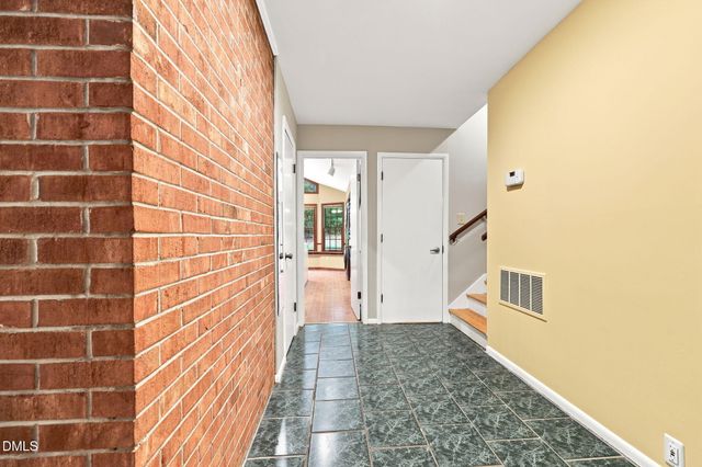 305 Plum Lane, Chapel Hill, NC 27517
