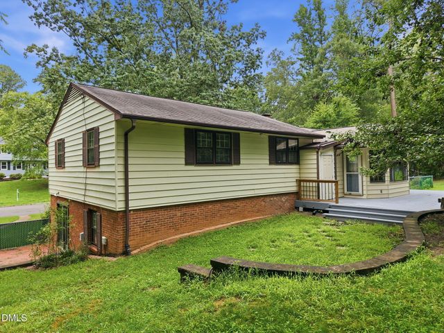 305 Plum Lane, Chapel Hill, NC 27517