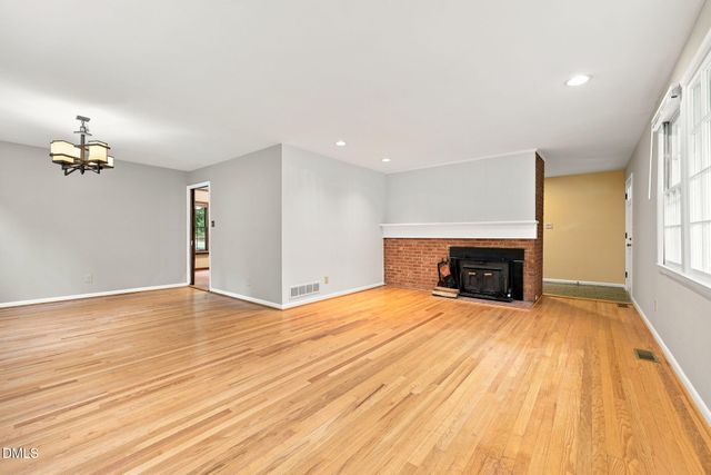 305 Plum Lane, Chapel Hill, NC 27517