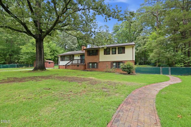 305 Plum Lane, Chapel Hill, NC 27517