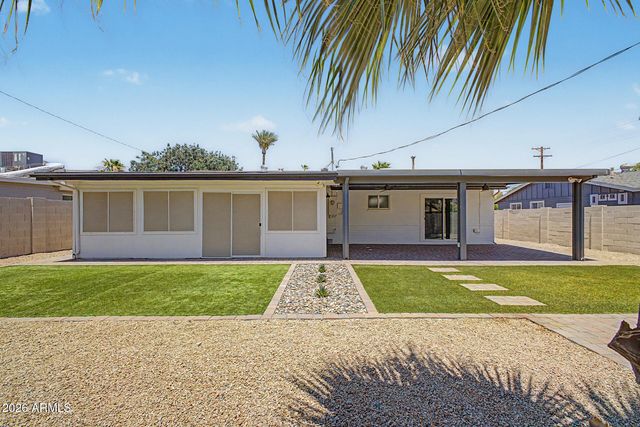 7537 E LATHAM Street, Scottsdale, AZ 85257