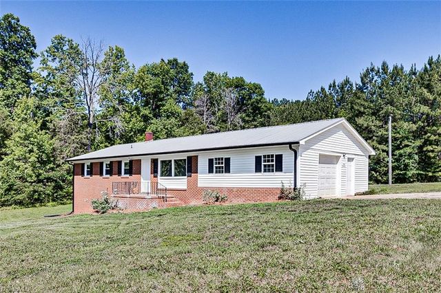 995 Farmer Road, Denton, NC 27239