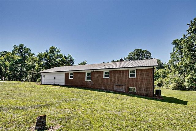 995 Farmer Road, Denton, NC 27239