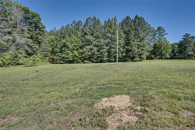 995 Farmer Road, Denton, NC 27239