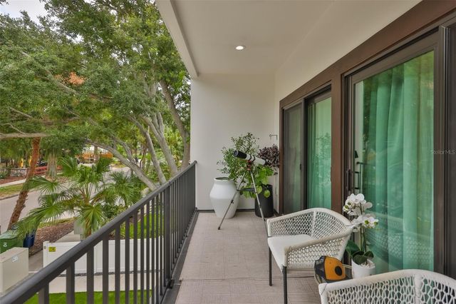 405 S WESTLAND AVENUE 4, Tampa, FL 33606