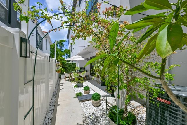 405 S WESTLAND AVENUE 4, Tampa, FL 33606