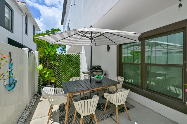 405 S WESTLAND AVENUE 4, Tampa, FL 33606