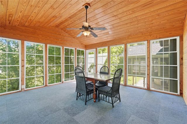 838 Augusta Court SE, Cedar Rapids, IA 52403