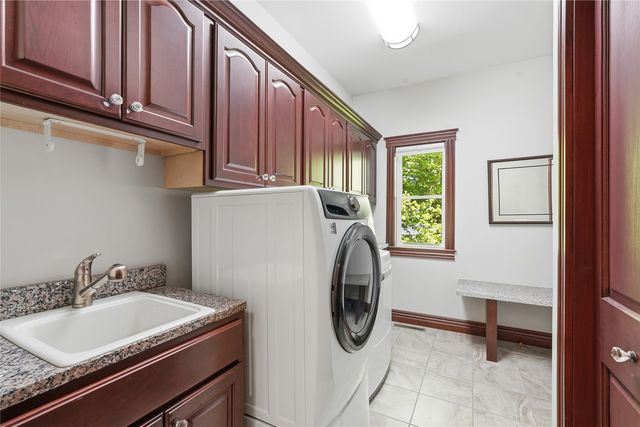 838 Augusta Court SE, Cedar Rapids, IA 52403