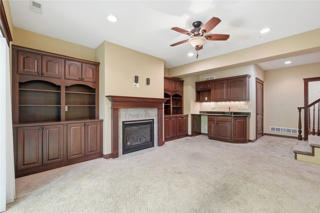 838 Augusta Court SE, Cedar Rapids, IA 52403