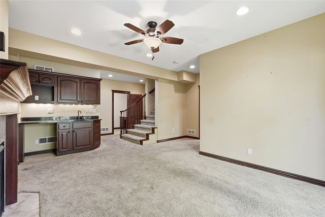 838 Augusta Court SE, Cedar Rapids, IA 52403
