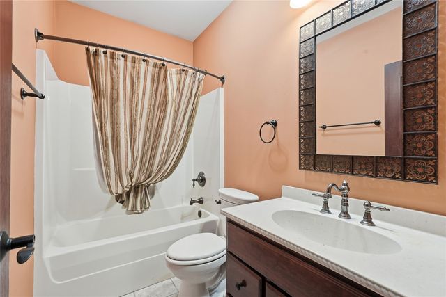 838 Augusta Court SE, Cedar Rapids, IA 52403