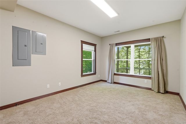 838 Augusta Court SE, Cedar Rapids, IA 52403