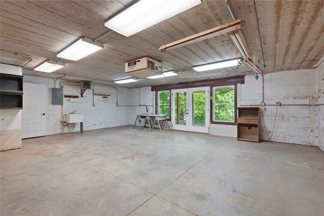 838 Augusta Court SE, Cedar Rapids, IA 52403