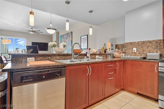 150 Las Vegas Boulevard 1114, Las Vegas, NV 89101