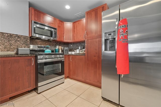 150 Las Vegas Boulevard 1114, Las Vegas, NV 89101