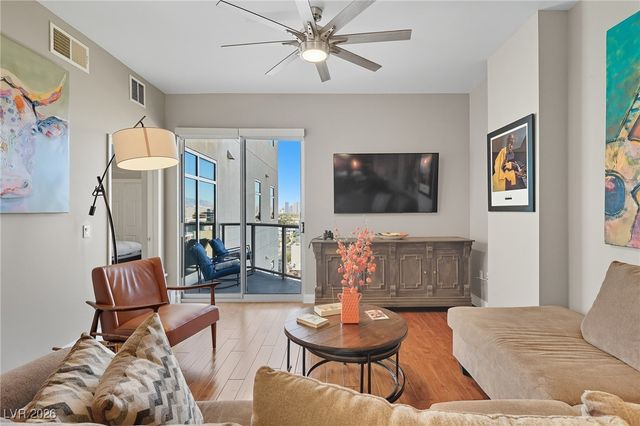 150 Las Vegas Boulevard 1114, Las Vegas, NV 89101