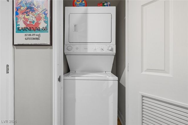 150 Las Vegas Boulevard 1114, Las Vegas, NV 89101