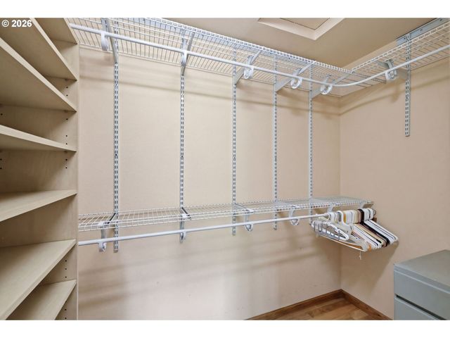 2983 TIMBERLINE Dr, Eugene, OR 97405