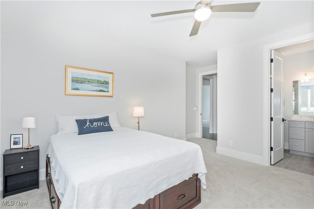 300 Woodridge Lane, Chagrin Falls, OH 44022