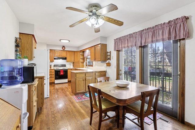 7417 Dekorra Road, Deforest, WI 53532