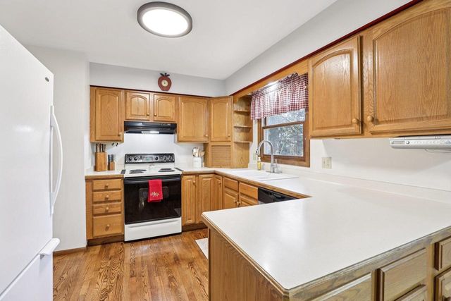 7417 Dekorra Road, Deforest, WI 53532