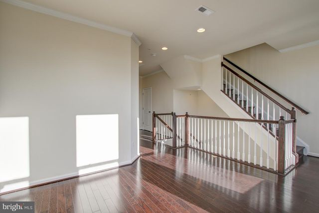 14596 LAKESTONE DR, Chantilly, VA 20151