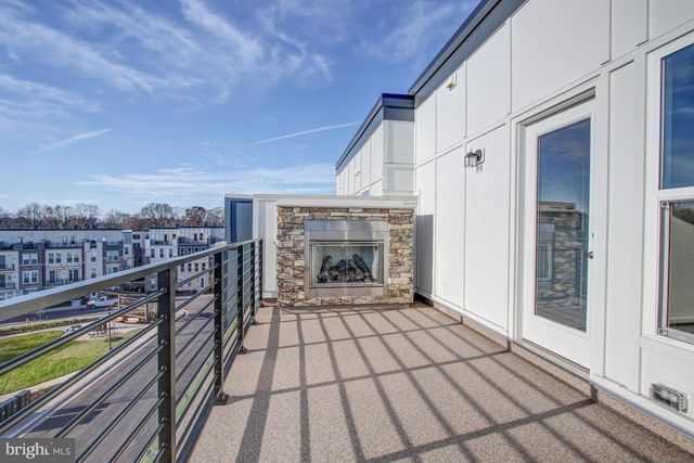 14596 LAKESTONE DR, Chantilly, VA 20151
