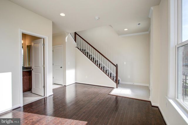 14596 LAKESTONE DR, Chantilly, VA 20151