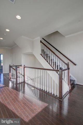 14596 LAKESTONE DR, Chantilly, VA 20151