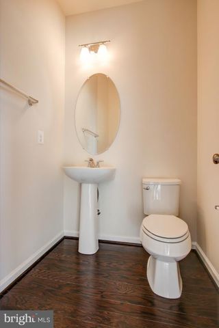 14596 LAKESTONE DR, Chantilly, VA 20151