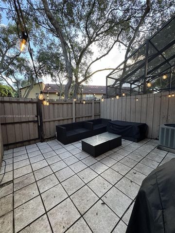 10069 SW 77th Ct, Miami, FL 33156