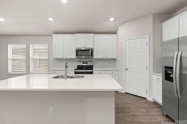 3065 Charyn Way, New Braunfels, TX 78132