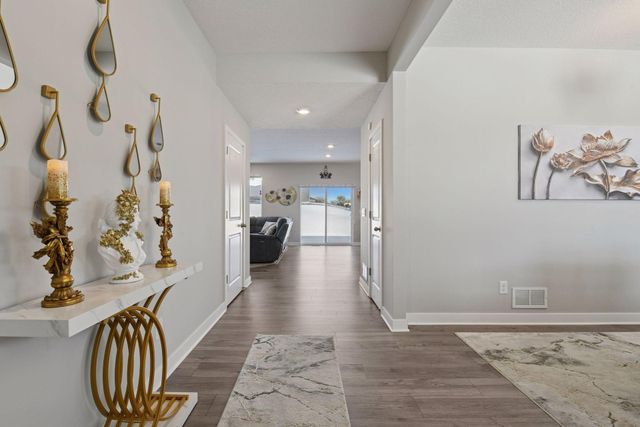 1663 Oak Creek Drive, Chaska, MN 55318