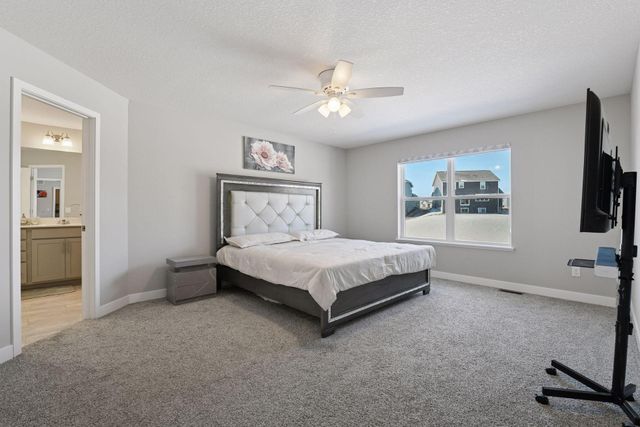 1663 Oak Creek Drive, Chaska, MN 55318