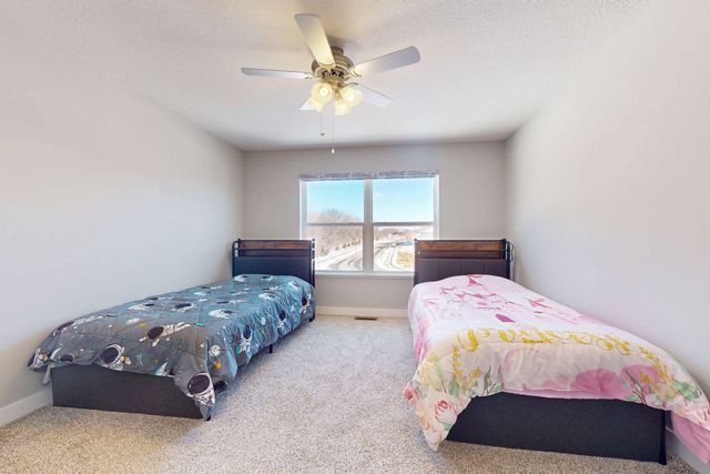 1663 Oak Creek Drive, Chaska, MN 55318