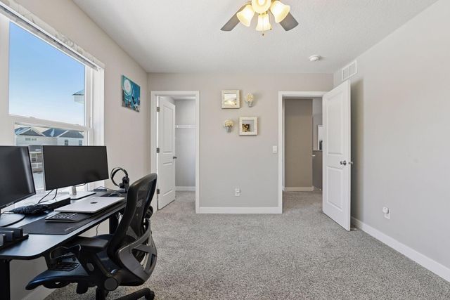 1663 Oak Creek Drive, Chaska, MN 55318