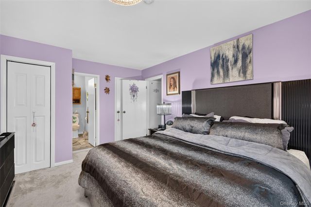 178 Fairview Circle, Middle Island, NY 11953