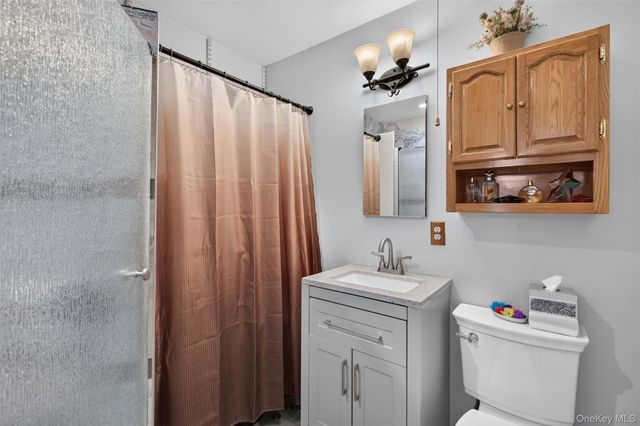 178 Fairview Circle, Middle Island, NY 11953