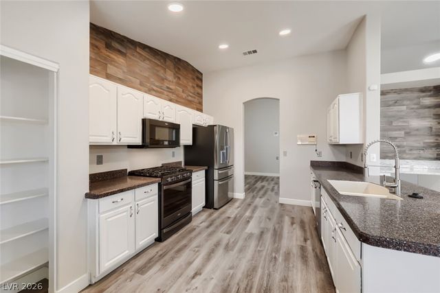 4407 Golden Palomino Lane, North Las Vegas, NV 89032